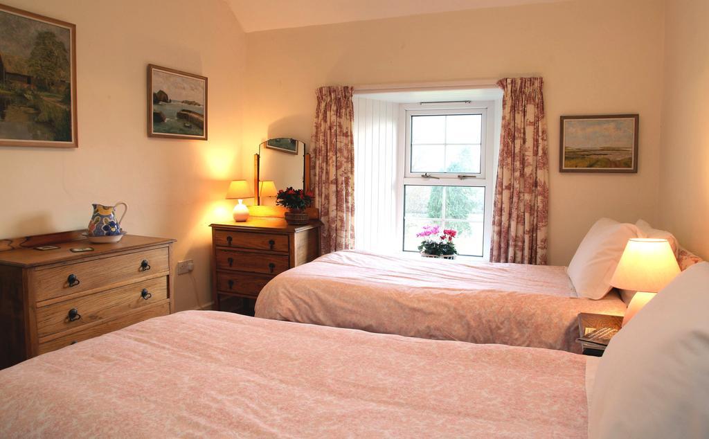 Inverawe Cottages 테이뉠트 객실 사진
